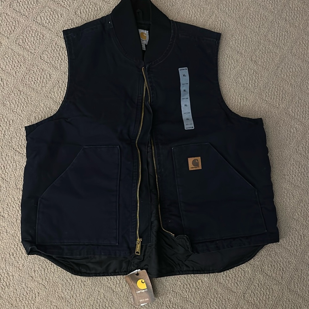 NWT Quilt Lined Men’s Carhartt Vest